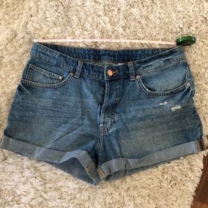 H&M Boyfriend jean shorts size 8